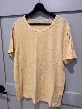 Lucky Brand Men's Short Sleeve Crew Tee in Light Yellow